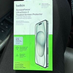Belkin ScreenForce UltraGlass 2 Screen Protector - Green